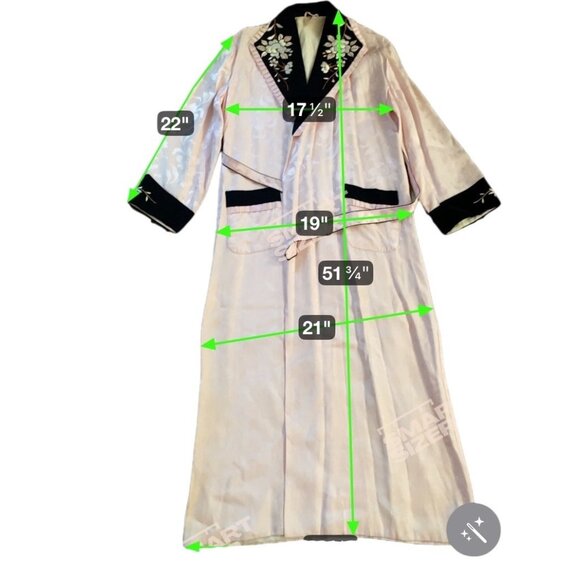 Vintage Pink Japanese Damask Embroidered Robe Velvet Floral Collar Black Cuffs - Picture 4 of 11